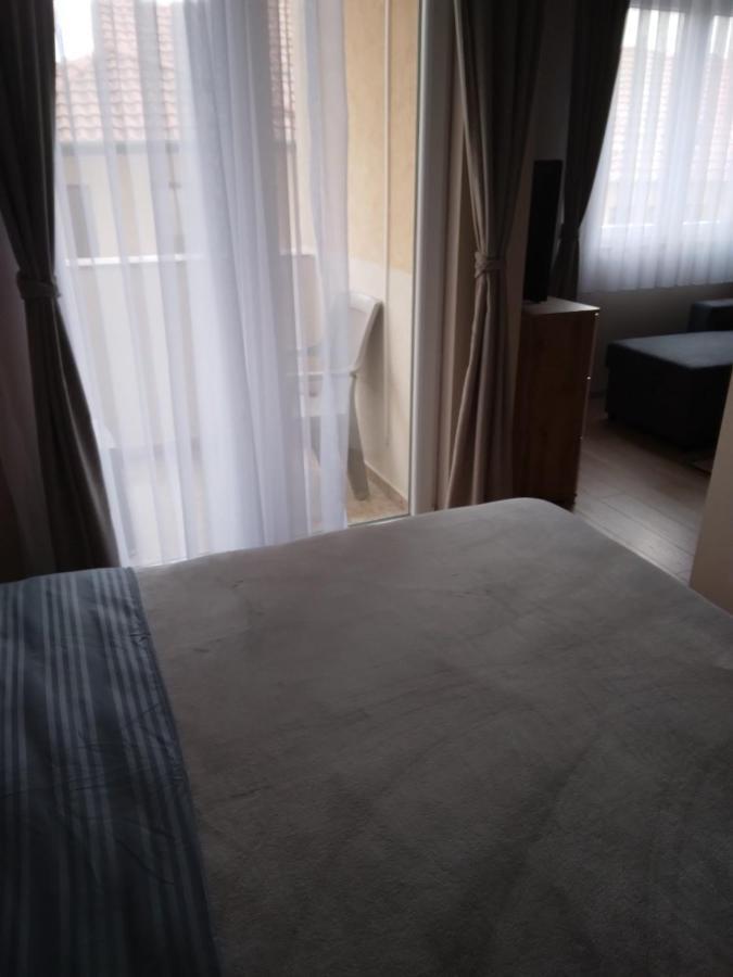 Gray Apartament 2 Pristina Eksteriør billede